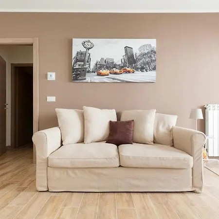 Apartment Lambrate Charming Vicino A Aeroporto Linate Metro4 E Ospedale San Raffaele Milan