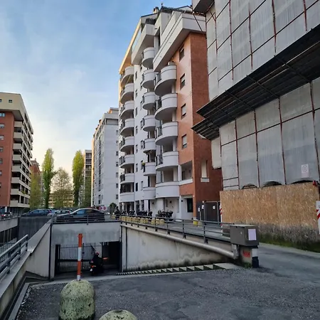 Lambrate Charming Vicino A Aeroporto Linate Metro4 E Ospedale San Raffaele Apartment Milan